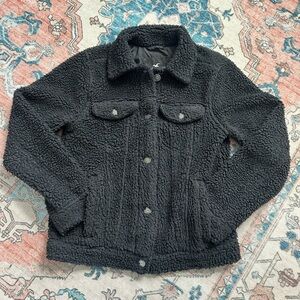 Hollister Woman’s Small Black Sherpa Jacket